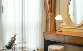 Hanoi Crystal Hotel